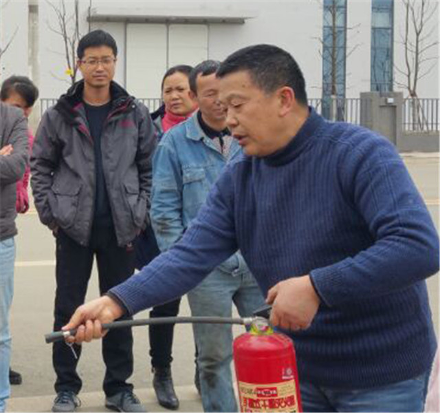 成保彭睿.jpg