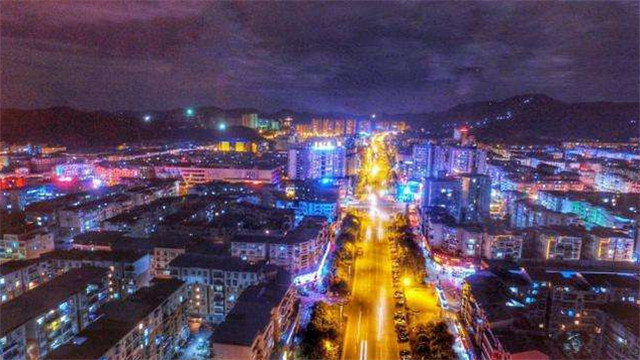 1仪陇全景.jpg